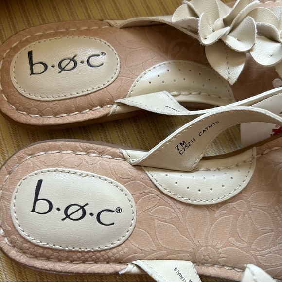 b.o.c. Women's Off White Floral Sandals - Picture 2 of 7